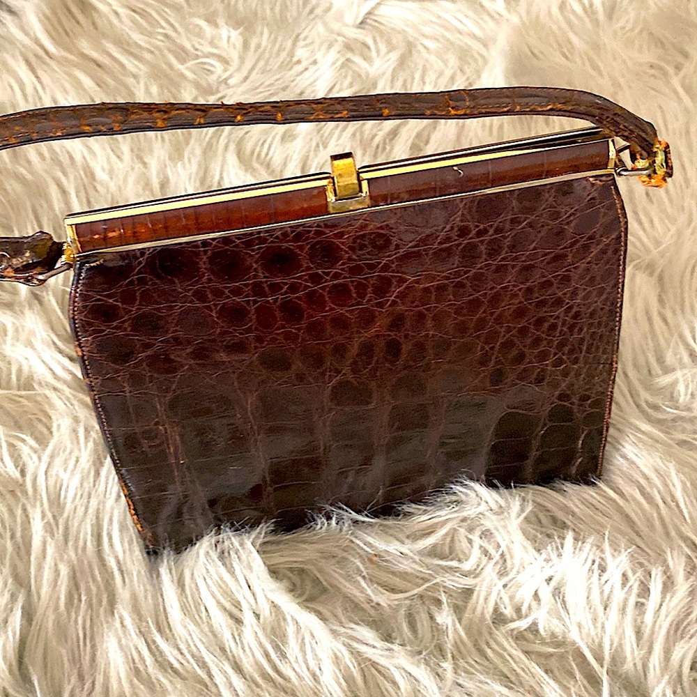 Vintage alligator purse! Lovely bellestons purse!